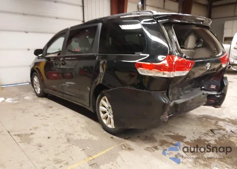 2012 Toyota Sienna Xle 7 Passenger из США, поврежденный, VIN 5TDDK3DC6CS046323